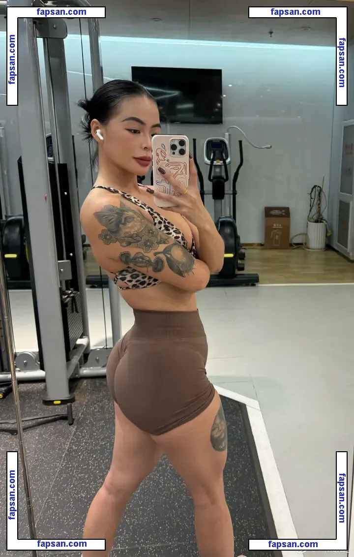 qisevenmonth голая фото #0018 с Онлифанс