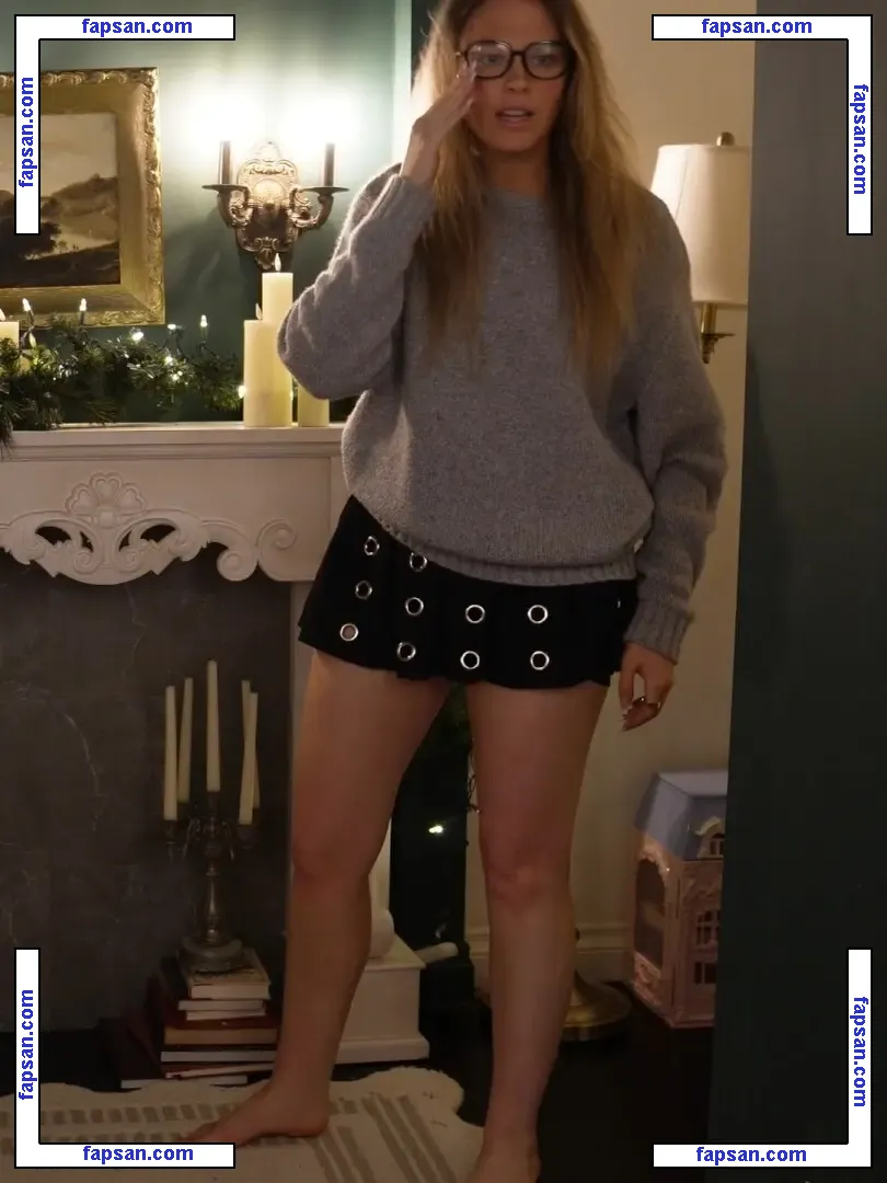 QTCinderella nude photo #0032 from OnlyFans