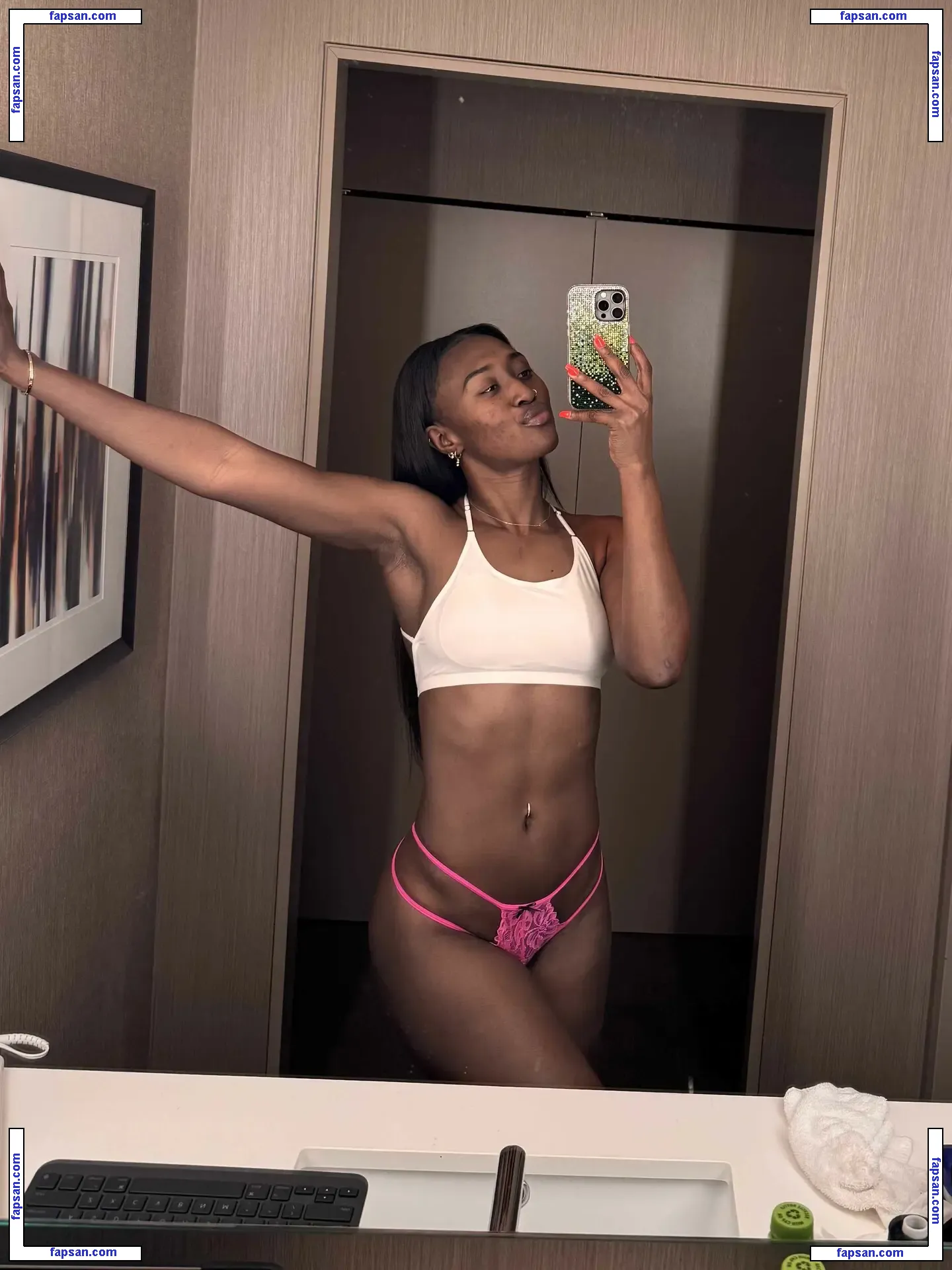 Queen Aminata nude photo #0012 from OnlyFans