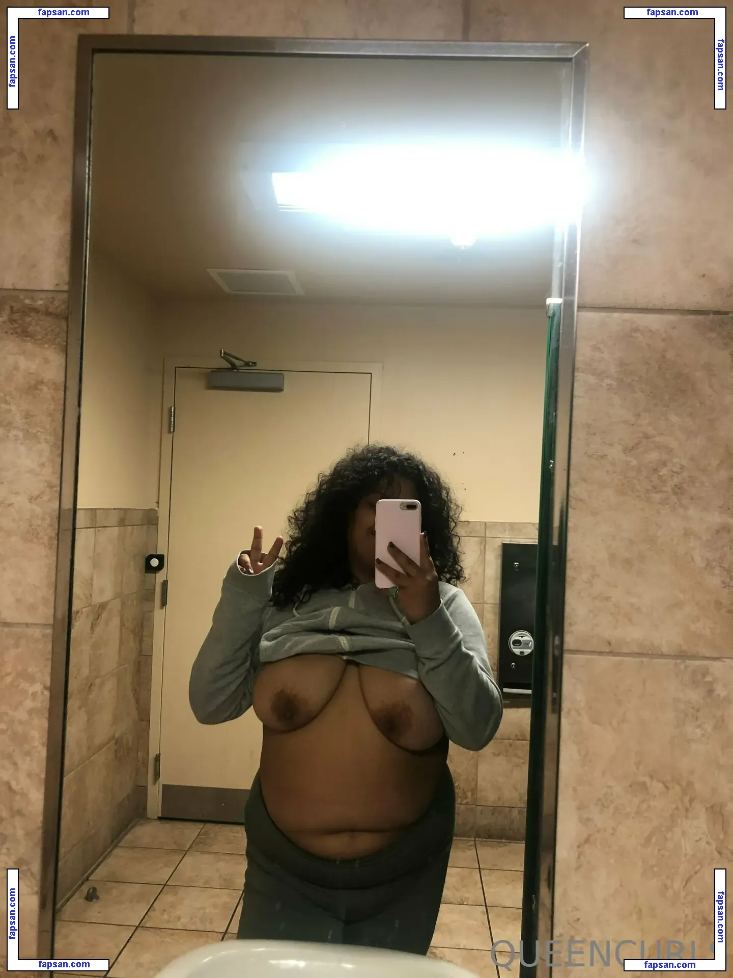 queencurls nude photo #0036 from OnlyFans