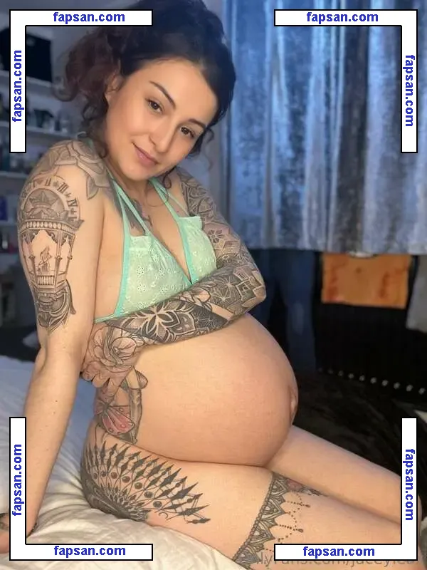 Queeniink69 nude photo #0002 from OnlyFans