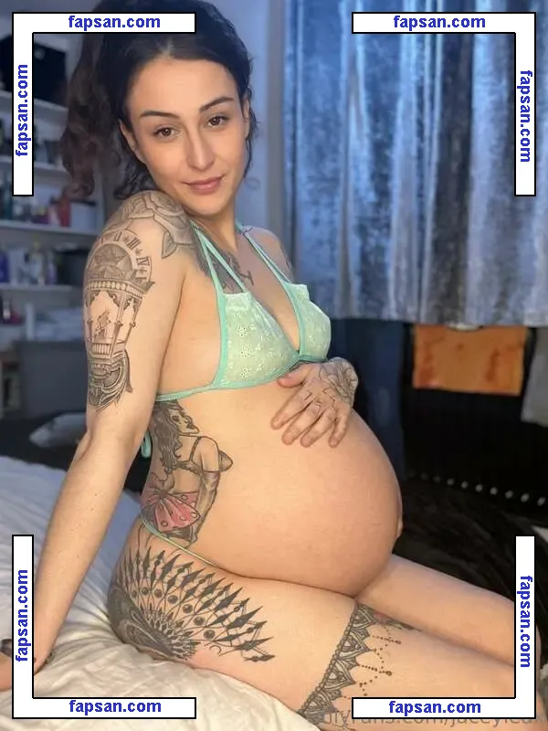 Queeniink69 nude photo #0012 from OnlyFans