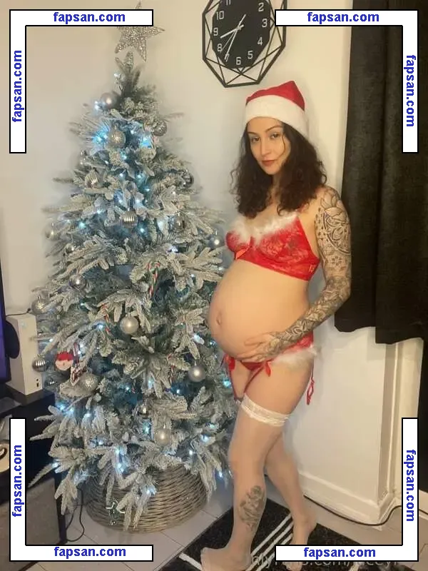 Queeniink69 nude photo #0016 from OnlyFans