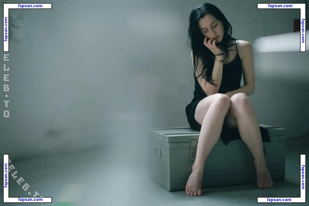 Quinn Linden nude photo #0030 from OnlyFans