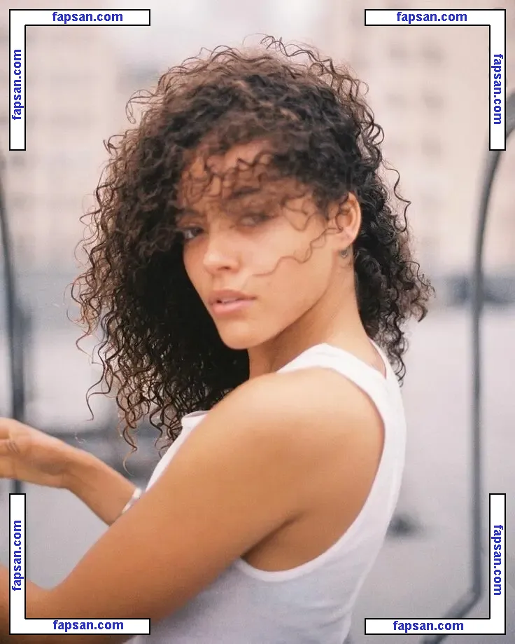 Quintessa Swindell голая фото #0026 с Онлифанс