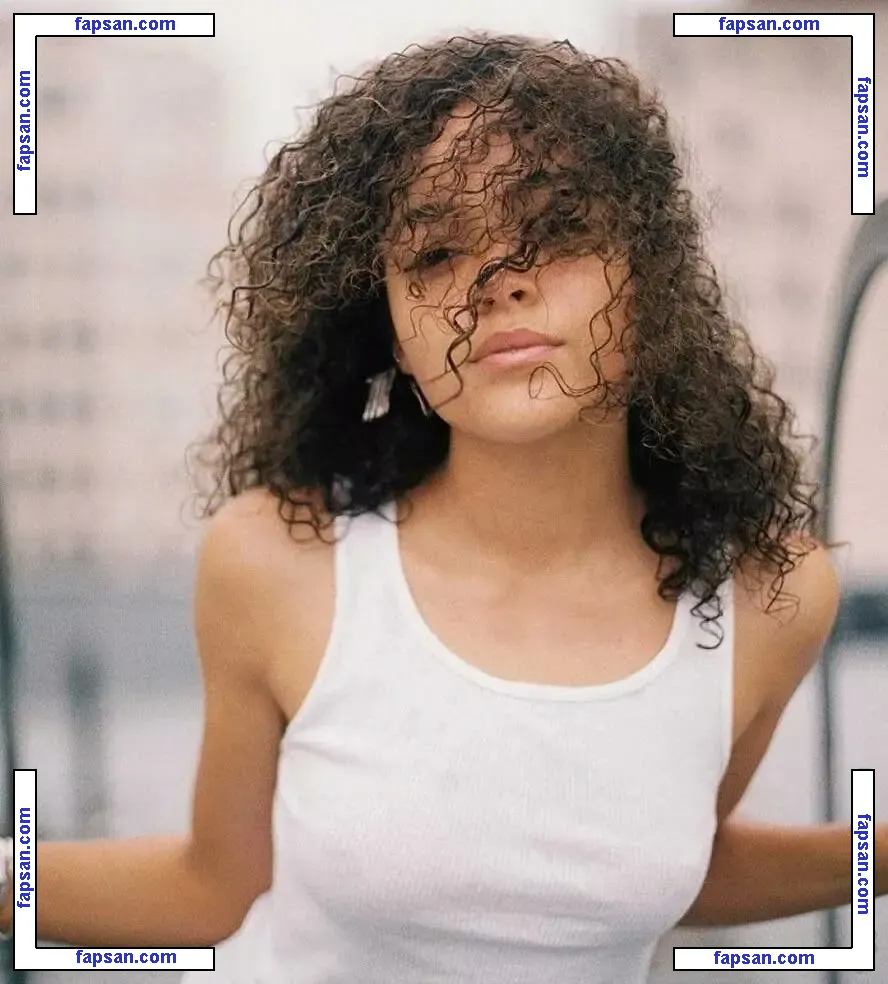 Quintessa Swindell голая фото #0033 с Онлифанс