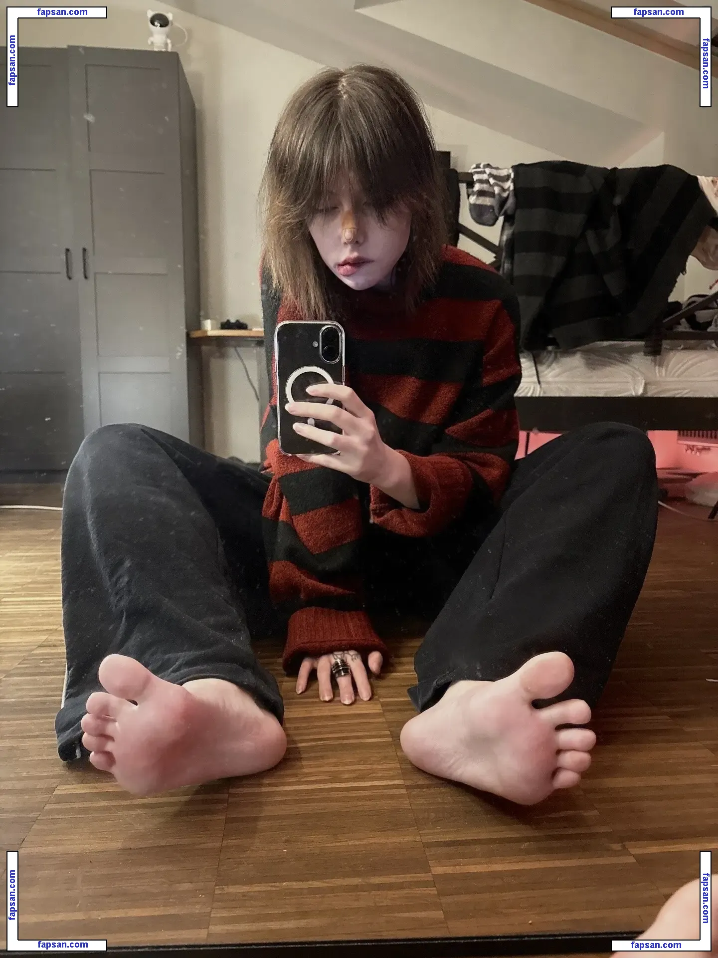 Qusakabi голая фото #0029 с Онлифанс