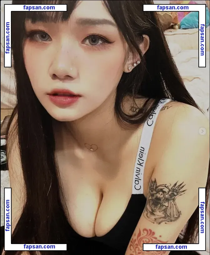 r.1.1111 nude photo #0006 from OnlyFans