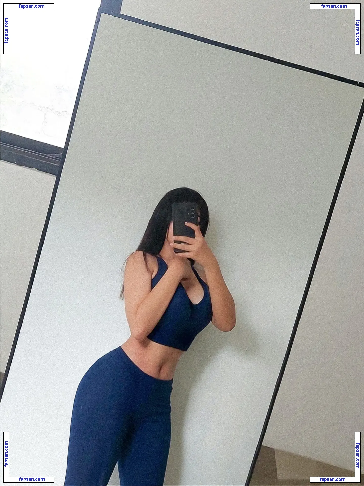 R1_021 nude photo #0016 from OnlyFans
