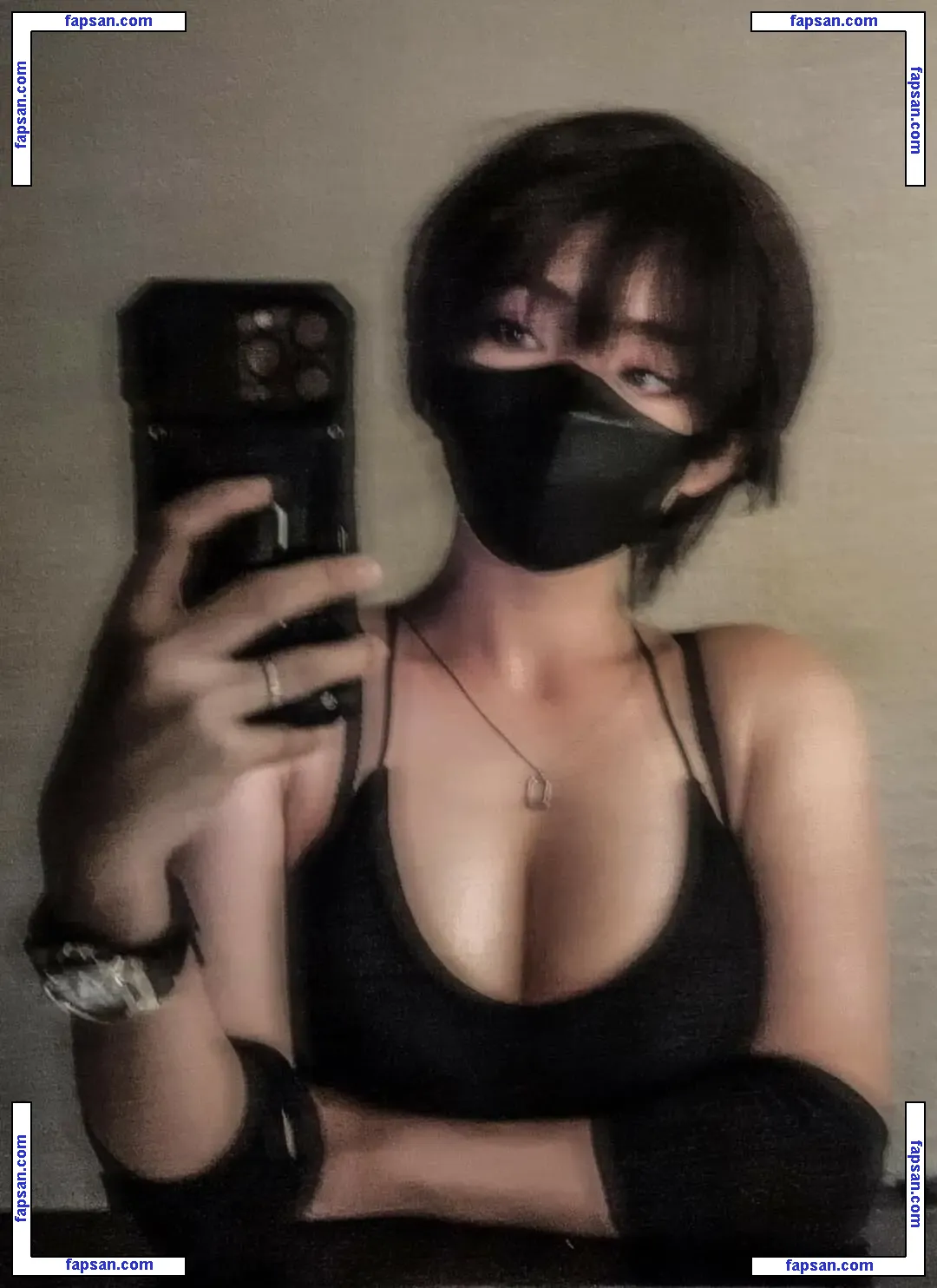 R1_021 nude photo #0092 from OnlyFans