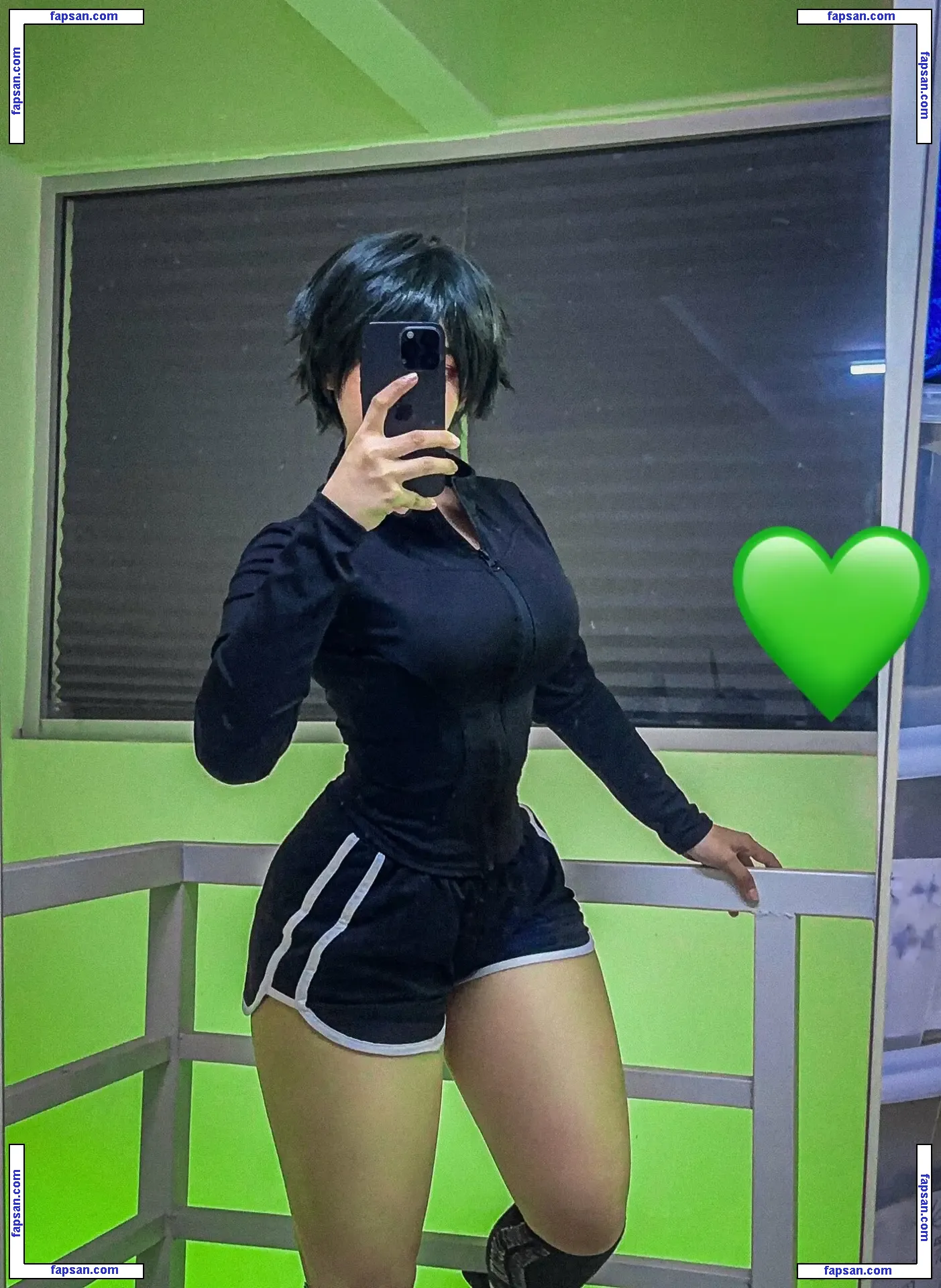 R1_021 nude photo #0116 from OnlyFans