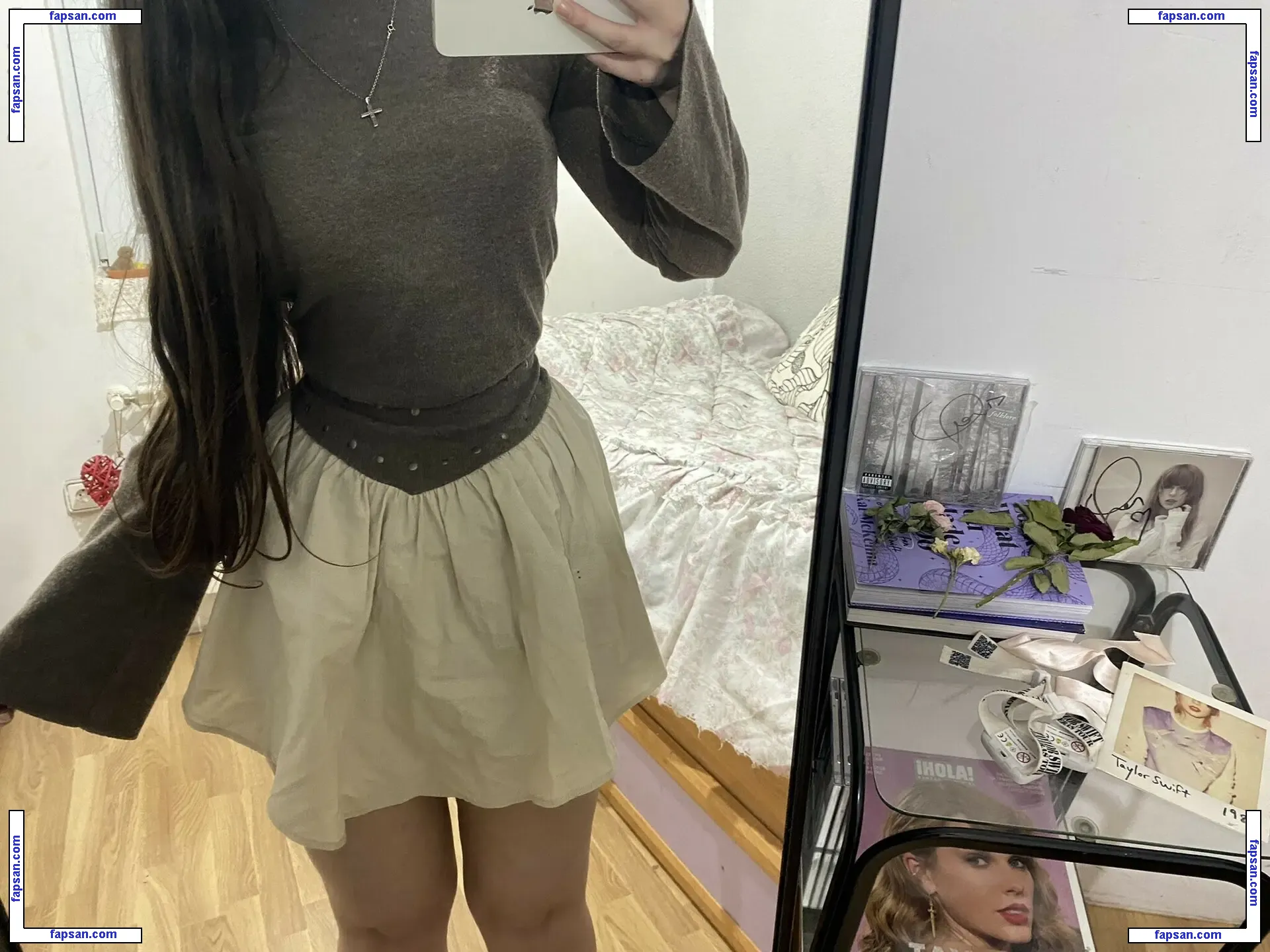 r3aliferapunzel голая фото #0011 с Онлифанс