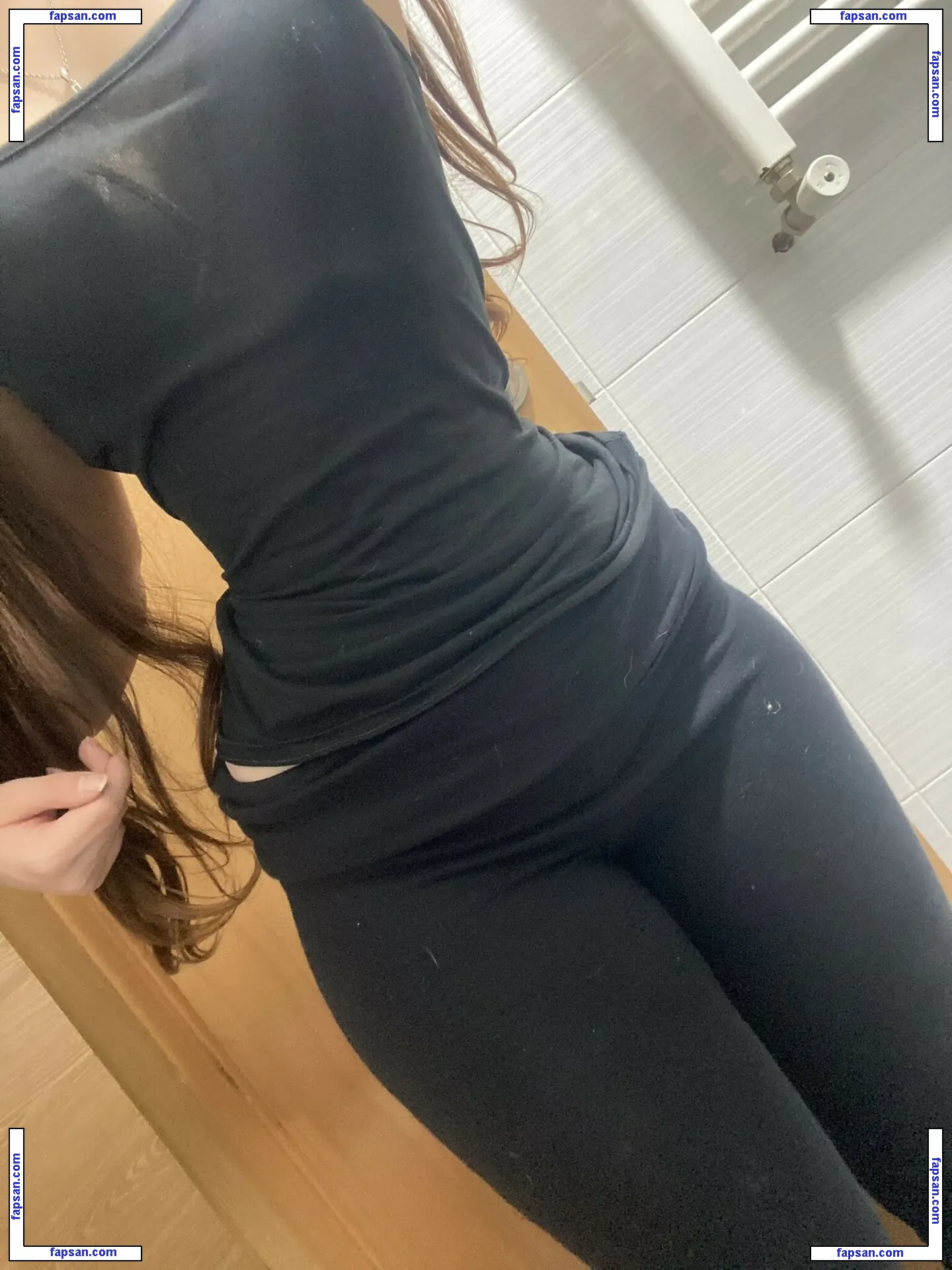 r3aliferapunzel nude photo #0021 from OnlyFans