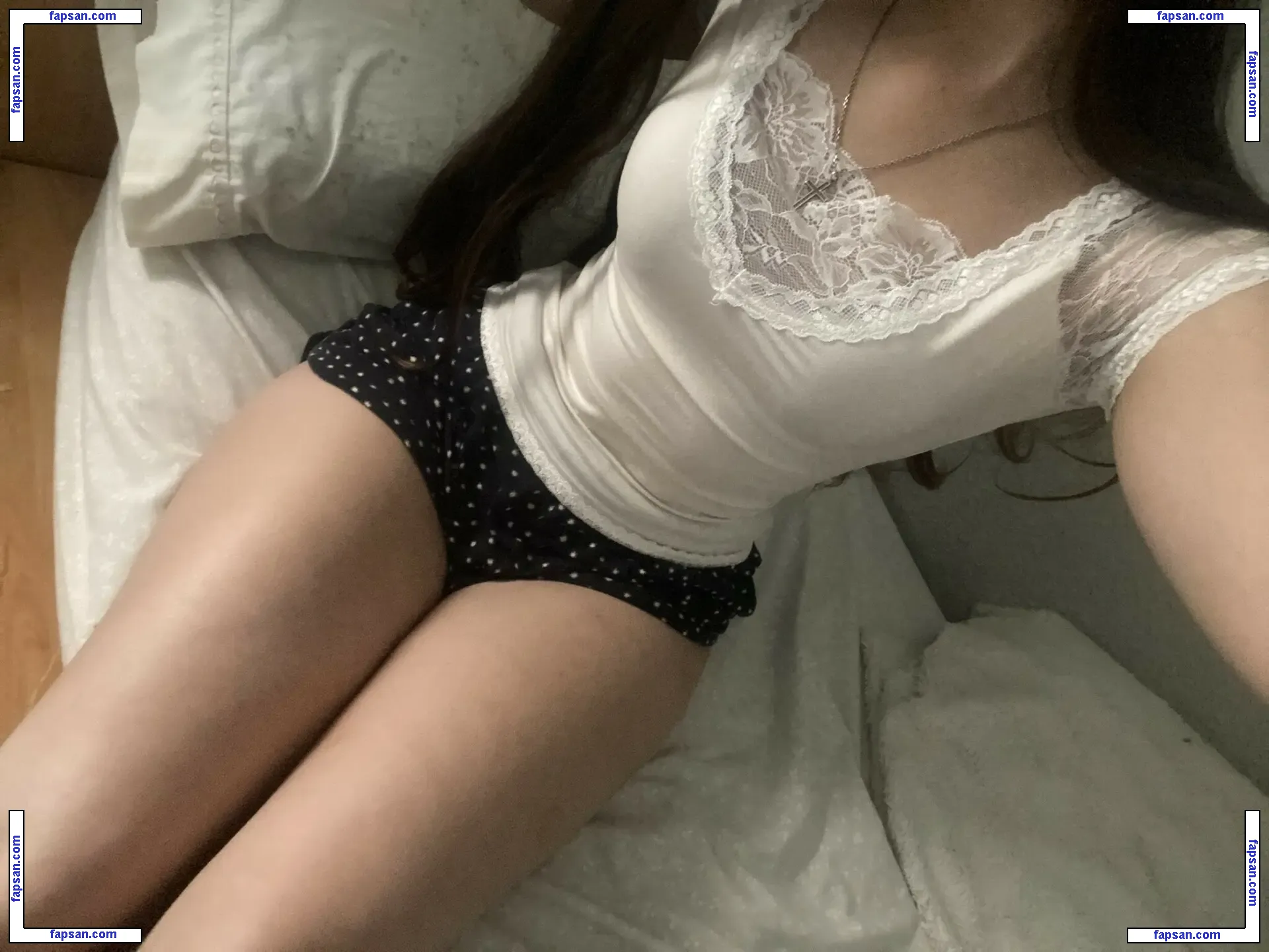 r3aliferapunzel nude photo #0029 from OnlyFans