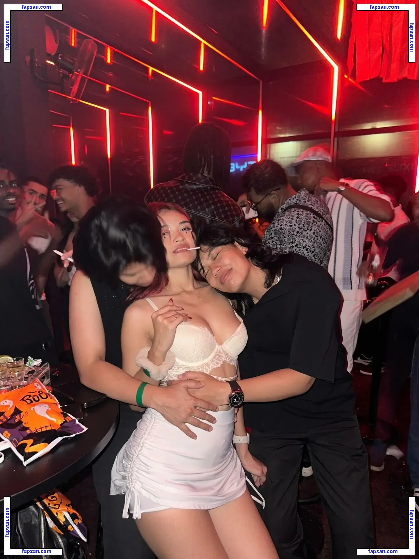 rachealkhoo nude photo #0003 from OnlyFans