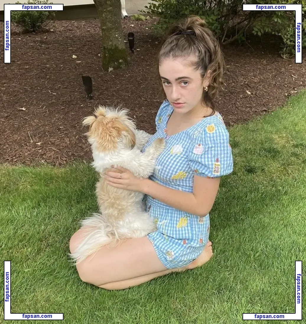 Rachel Anne Sennott nude photo #0014 from OnlyFans