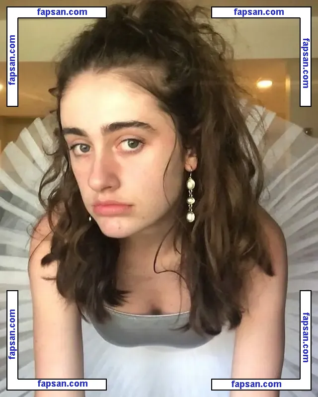 Rachel Anne Sennott nude photo #0094 from OnlyFans
