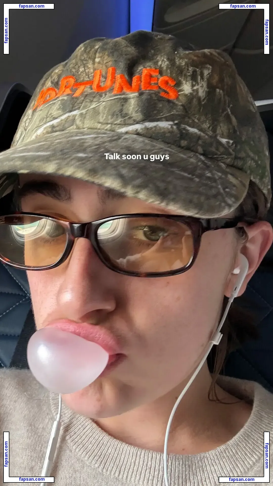 Rachel Anne Sennott nude photo #0254 from OnlyFans