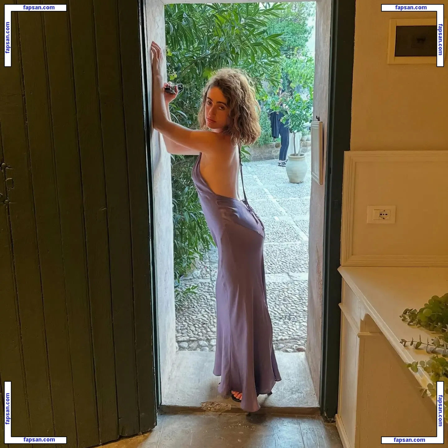 Rachel Anne Sennott nude photo #0260 from OnlyFans