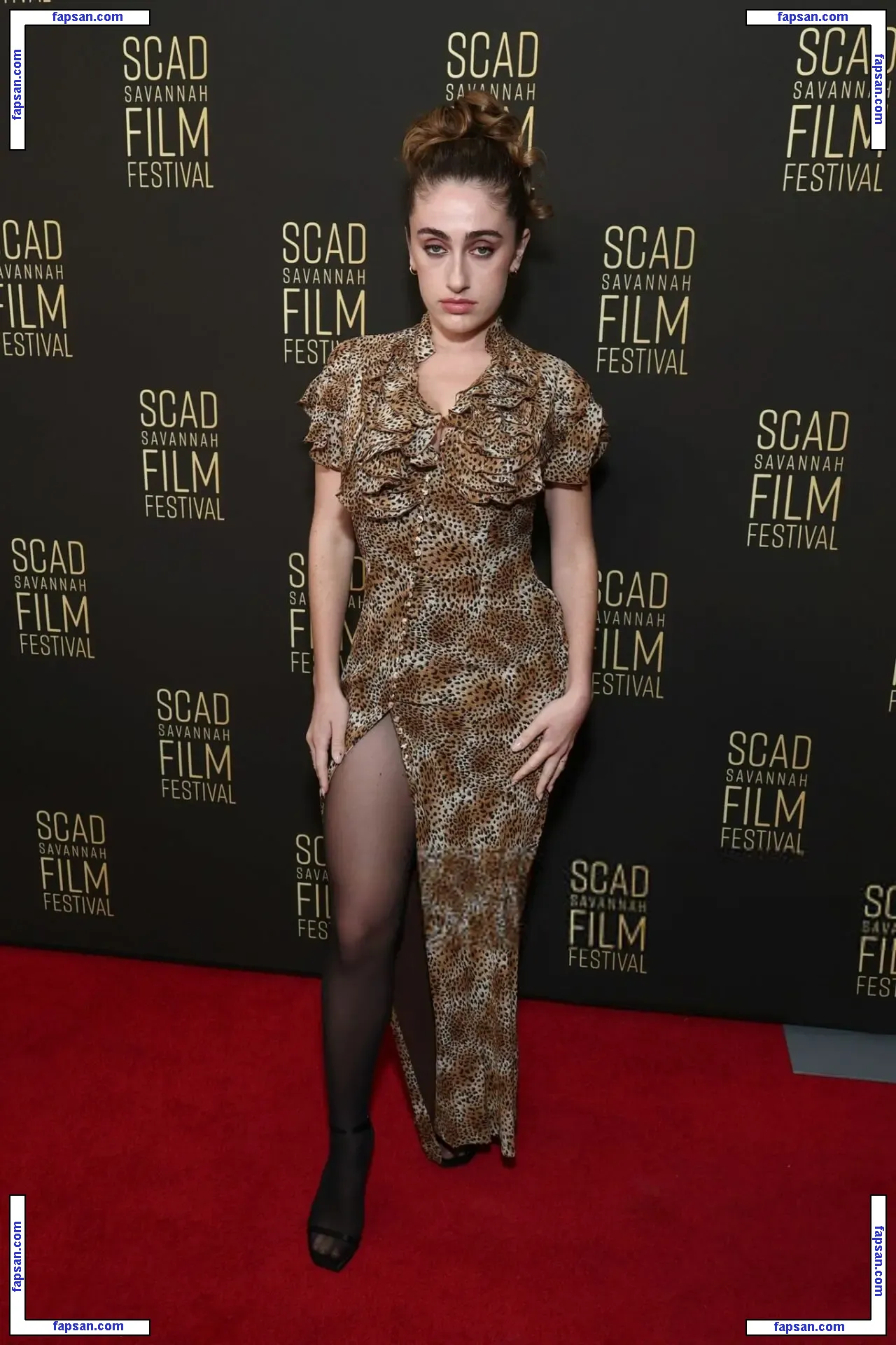 Rachel Anne Sennott nude photo #0276 from OnlyFans