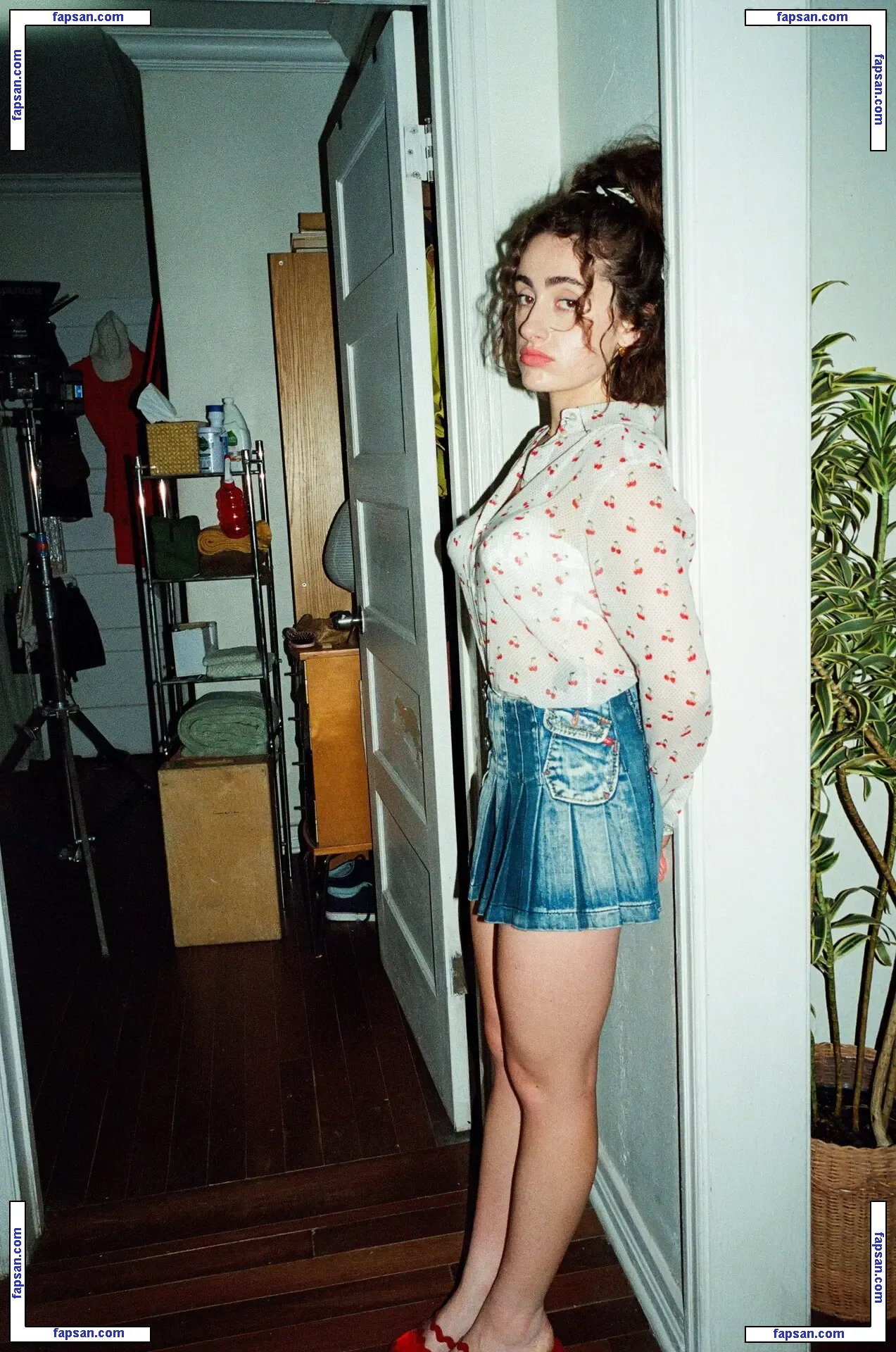 Rachel Anne Sennott nude photo #0286 from OnlyFans