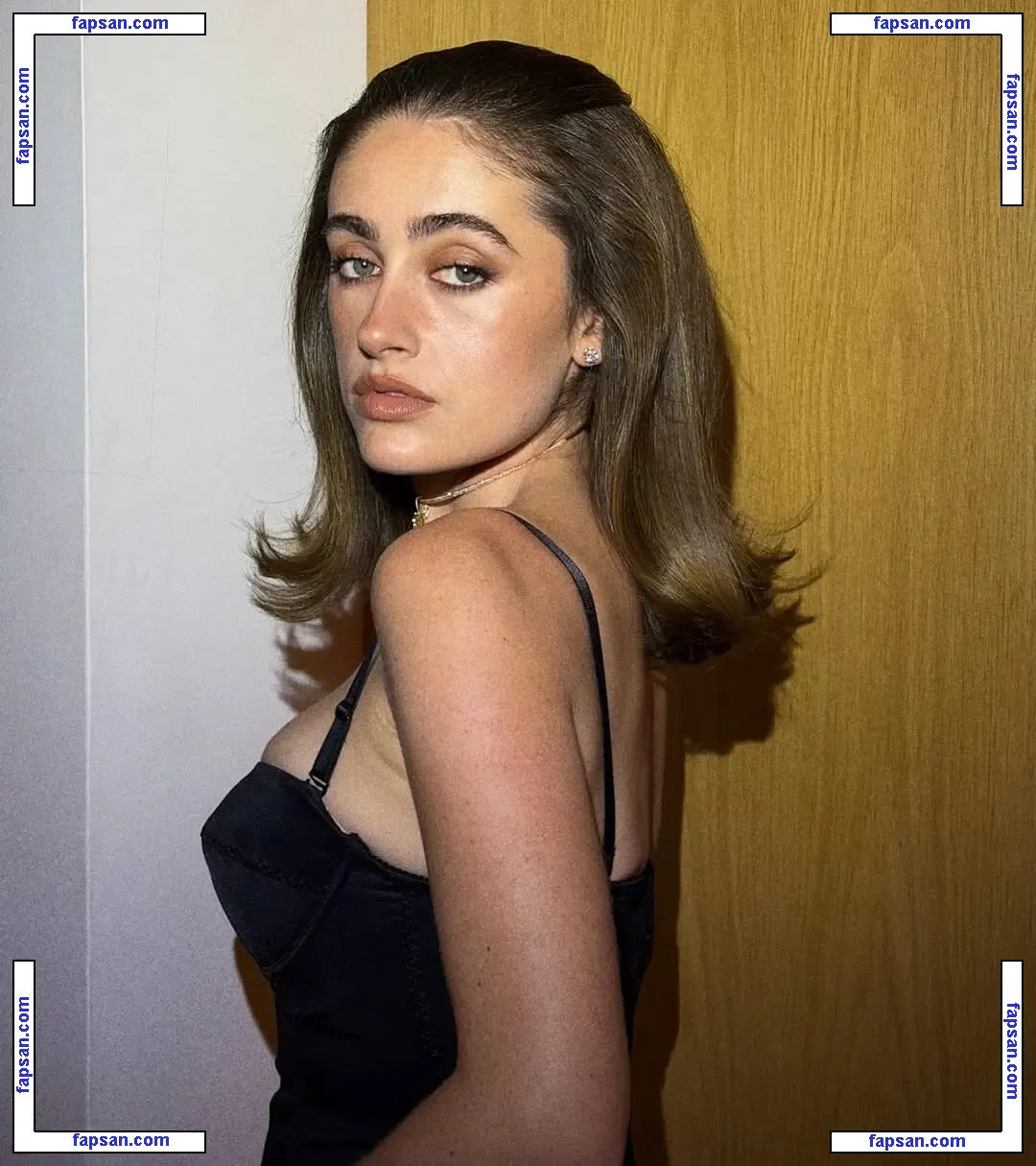 Rachel Anne Sennott nude photo #0302 from OnlyFans