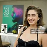 Rachel Anne Sennott голая #0220