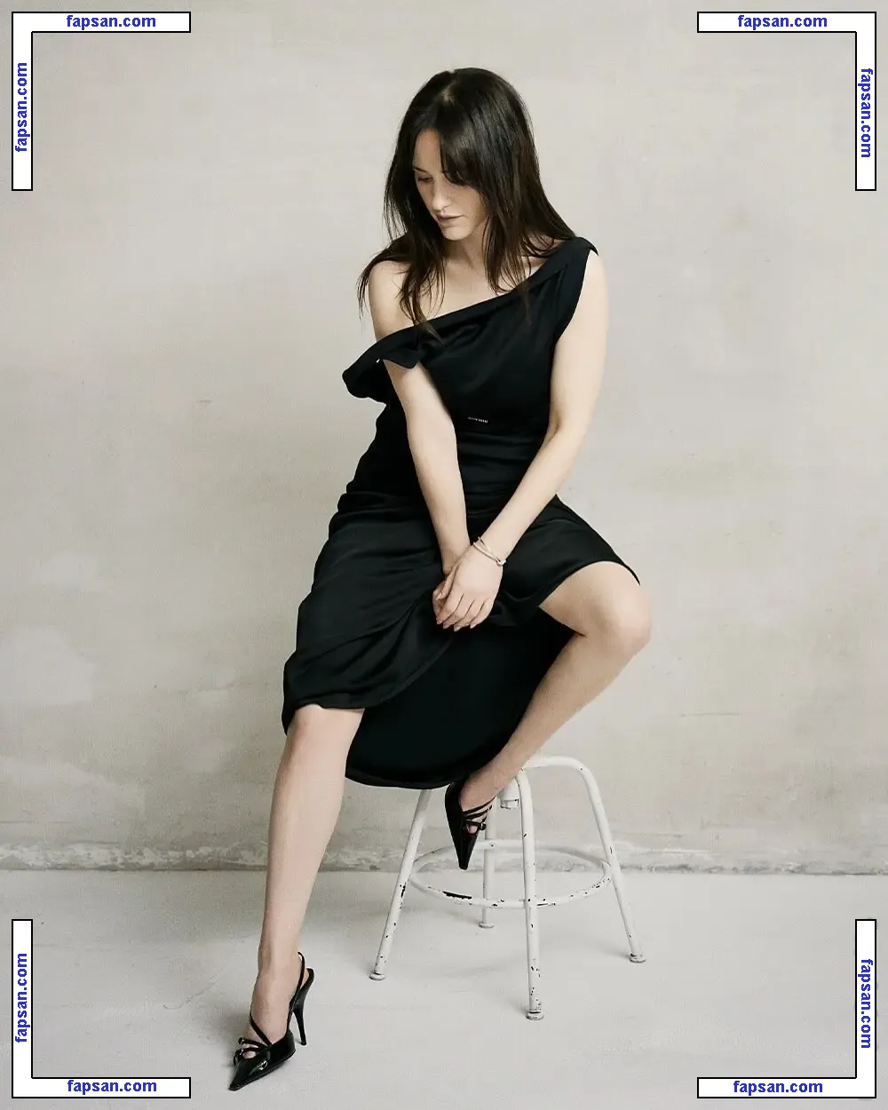Rachel Brosnahan nude photo #0496 from OnlyFans