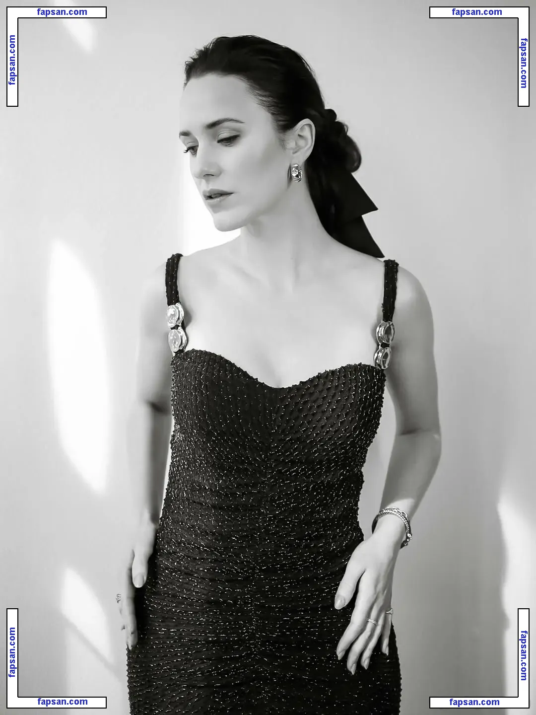 Rachel Brosnahan nude photo #0505 from OnlyFans