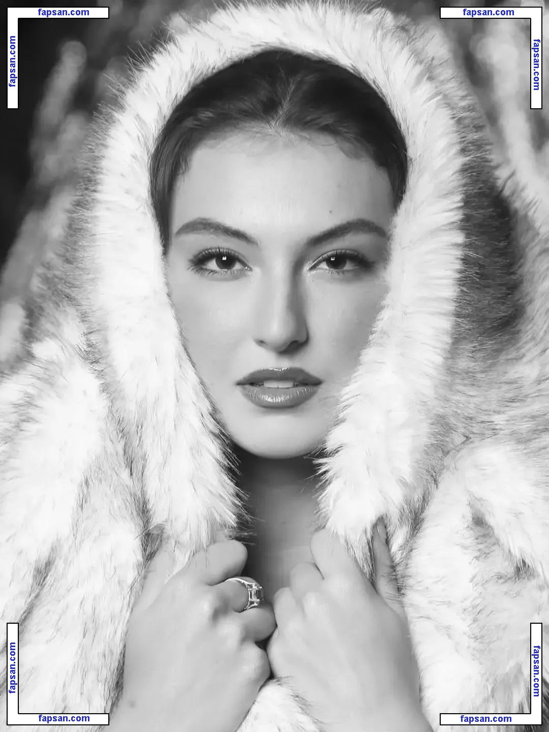 Rachel Michelle голая фото #2177 с Онлифанс