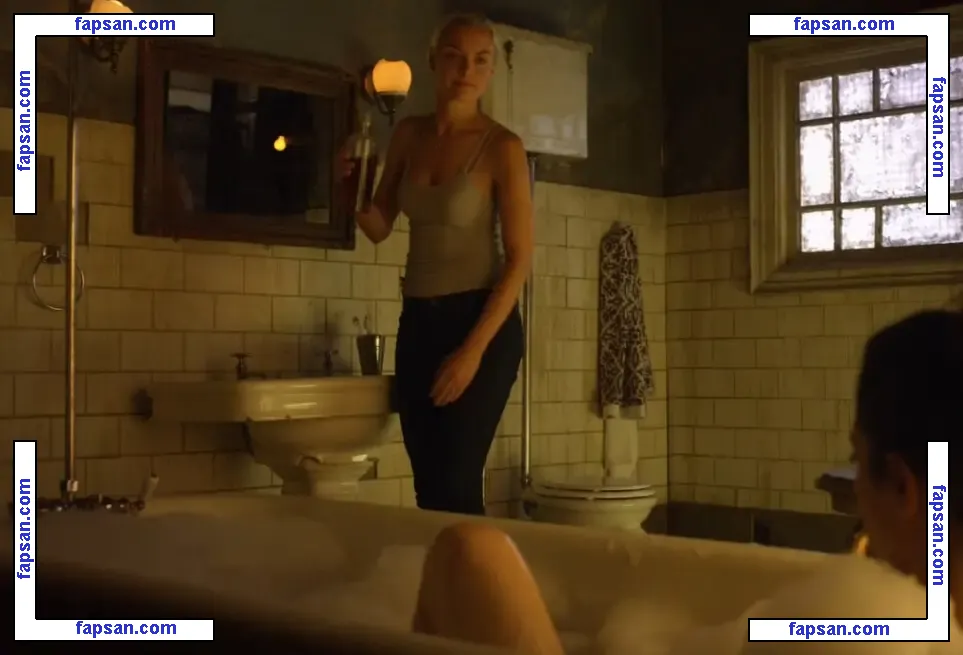 Rachel Skarsten nude photo #0049 from OnlyFans