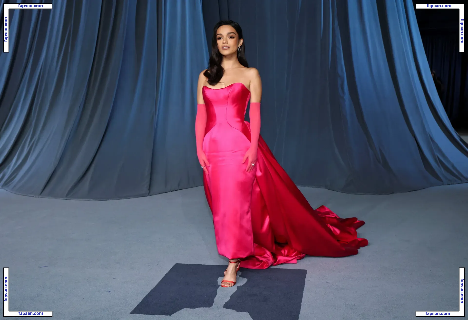 Rachel Zegler голая фото #1166 с Онлифанс