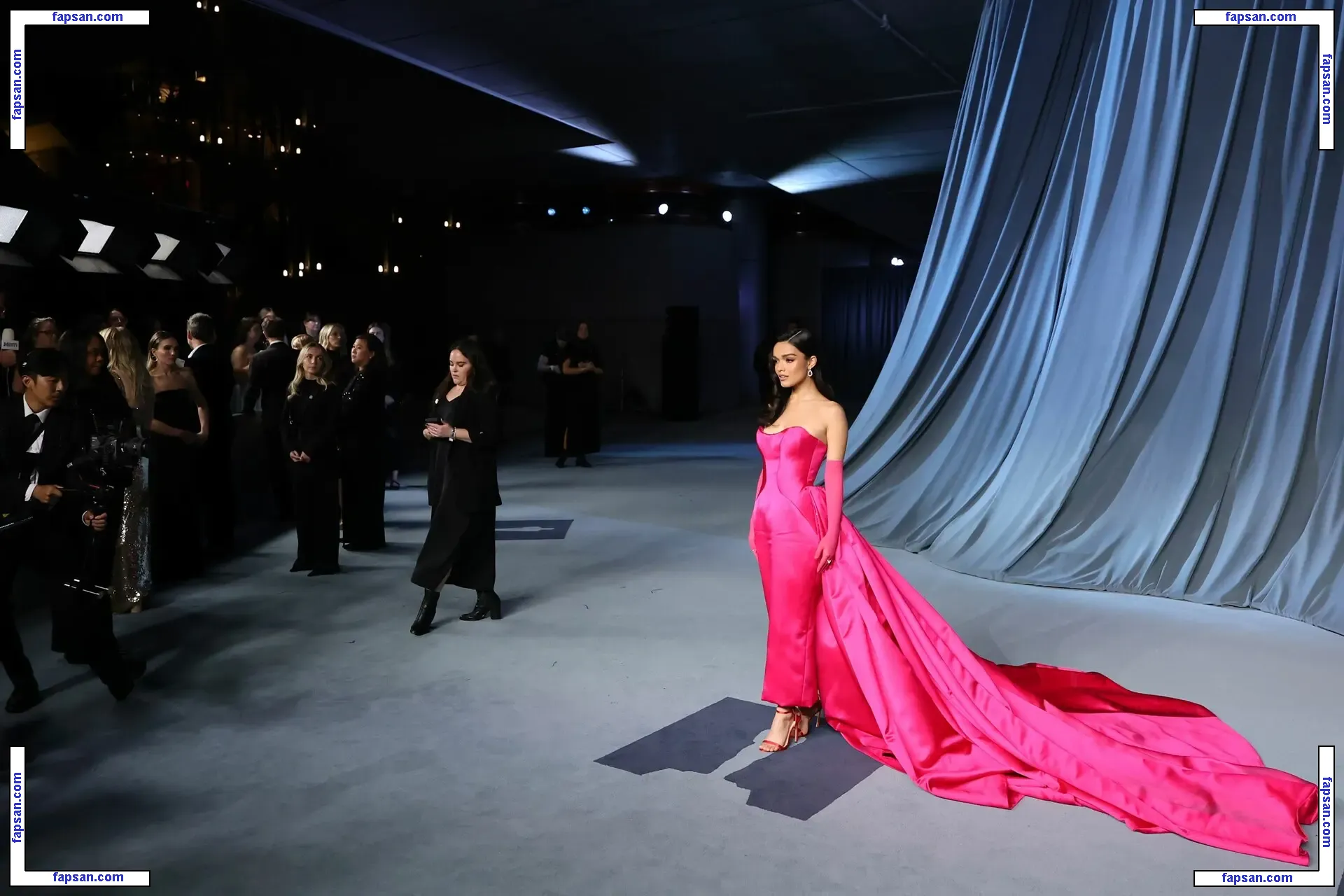 Rachel Zegler голая фото #1169 с Онлифанс