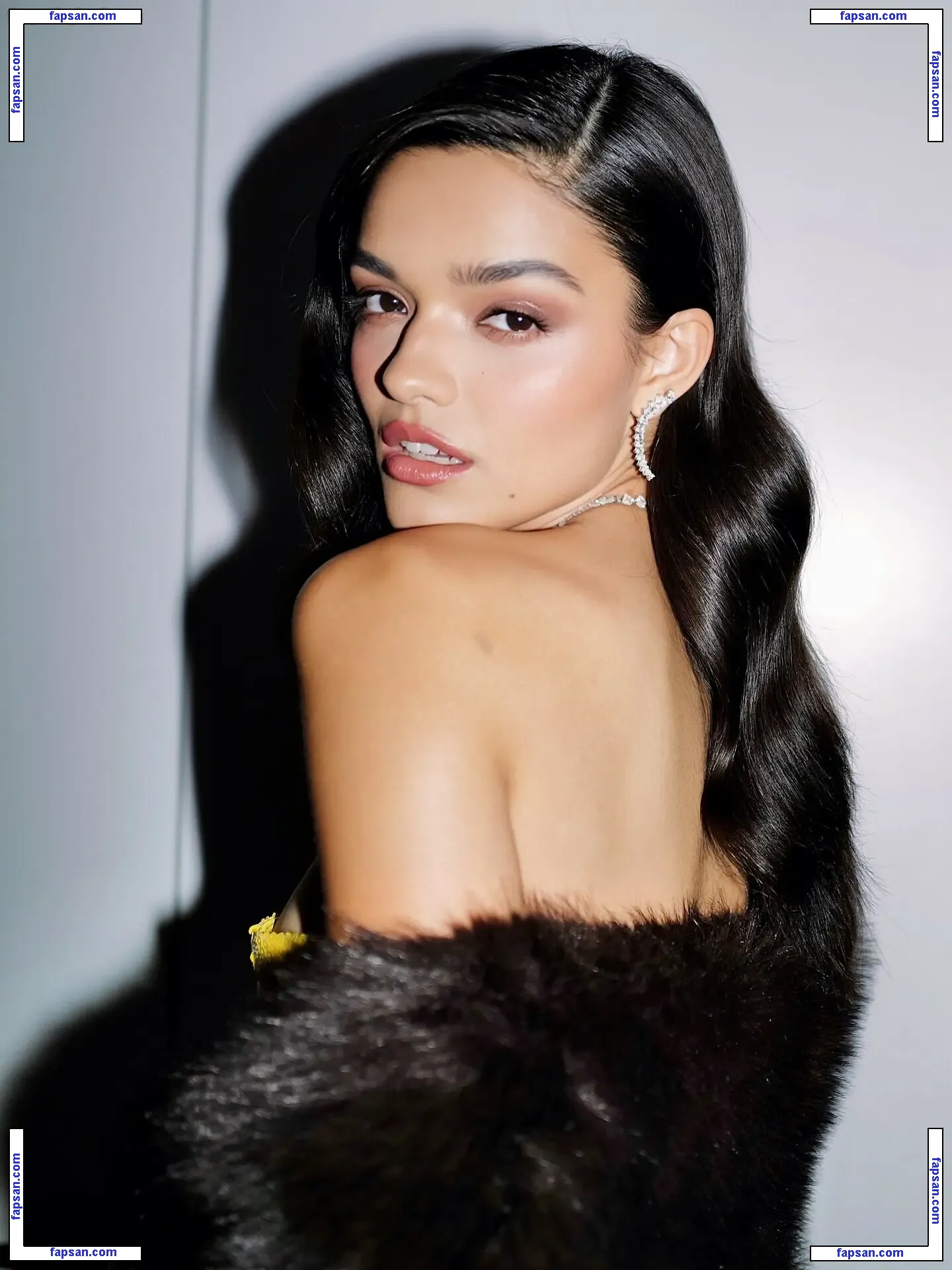 Rachel Zegler голая фото #1187 с Онлифанс