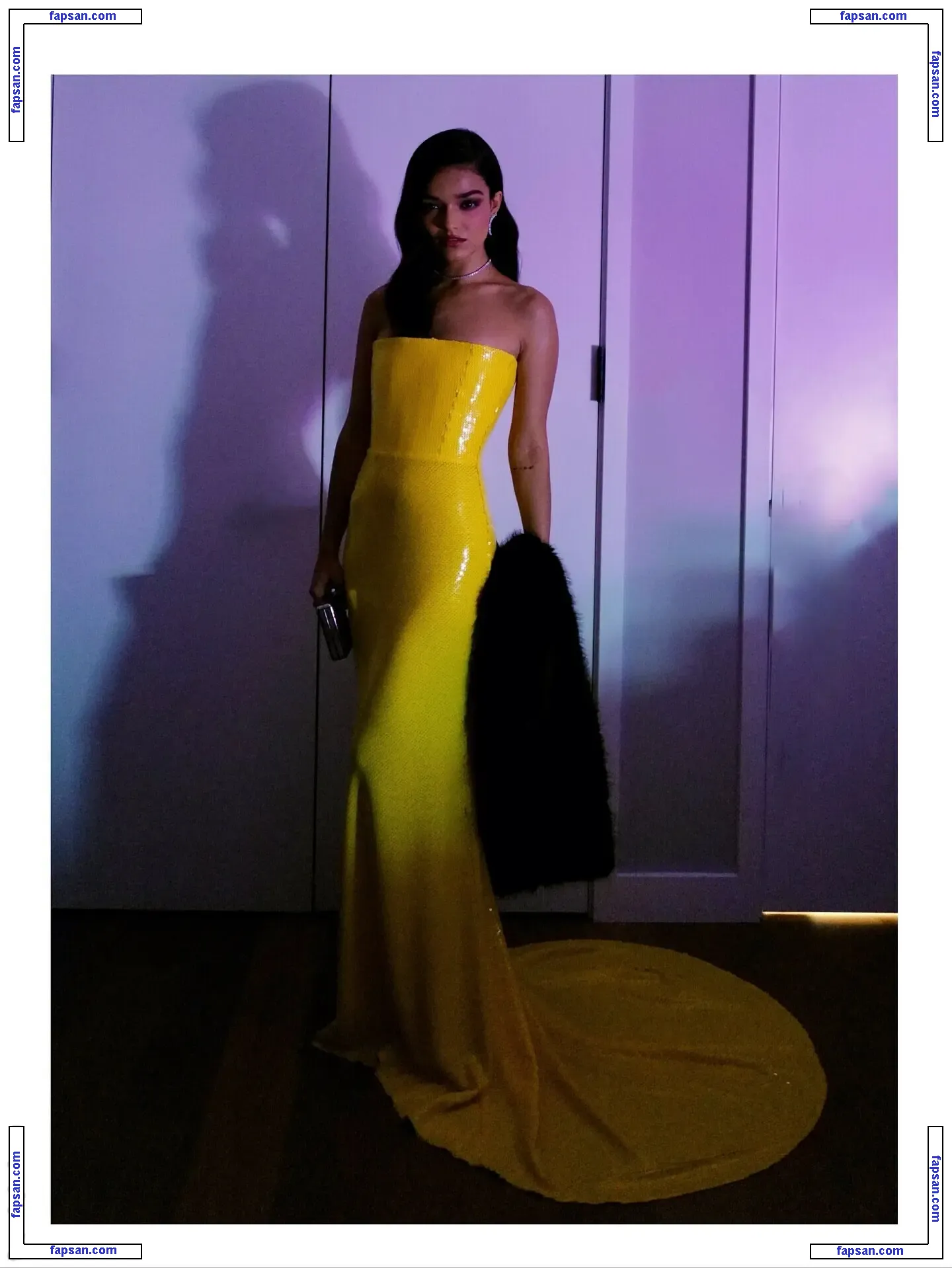 Rachel Zegler голая фото #1190 с Онлифанс