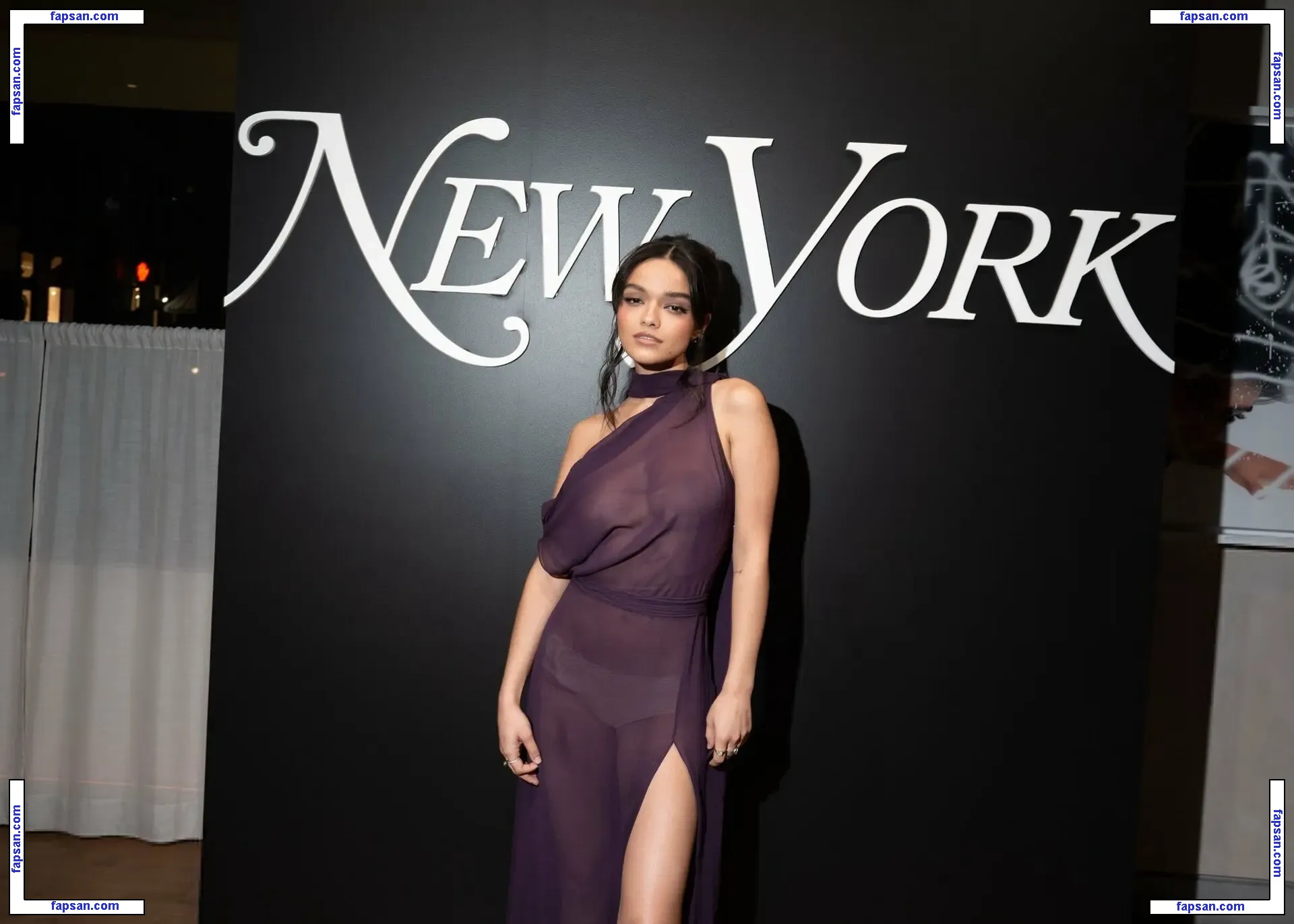 Rachel Zegler голая фото #1227 с Онлифанс