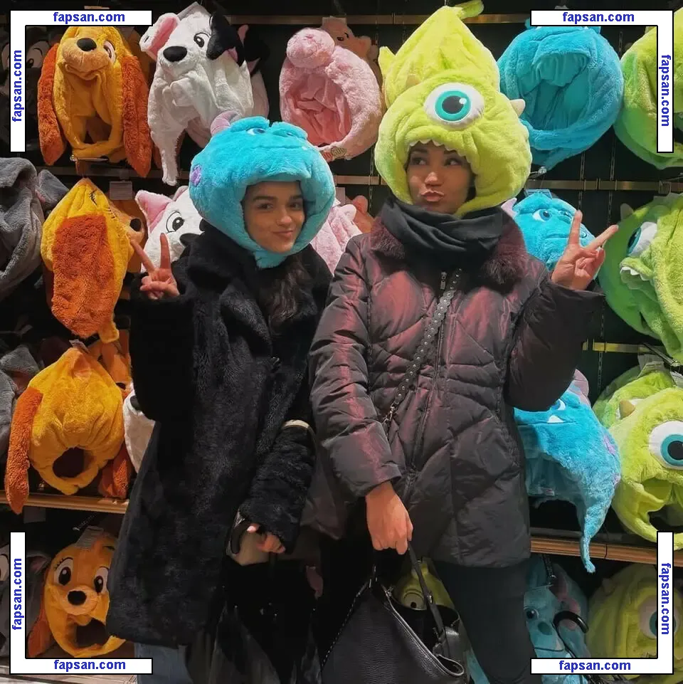 Rachel Zegler голая фото #1235 с Онлифанс