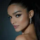 Rachel Zegler голая #1180