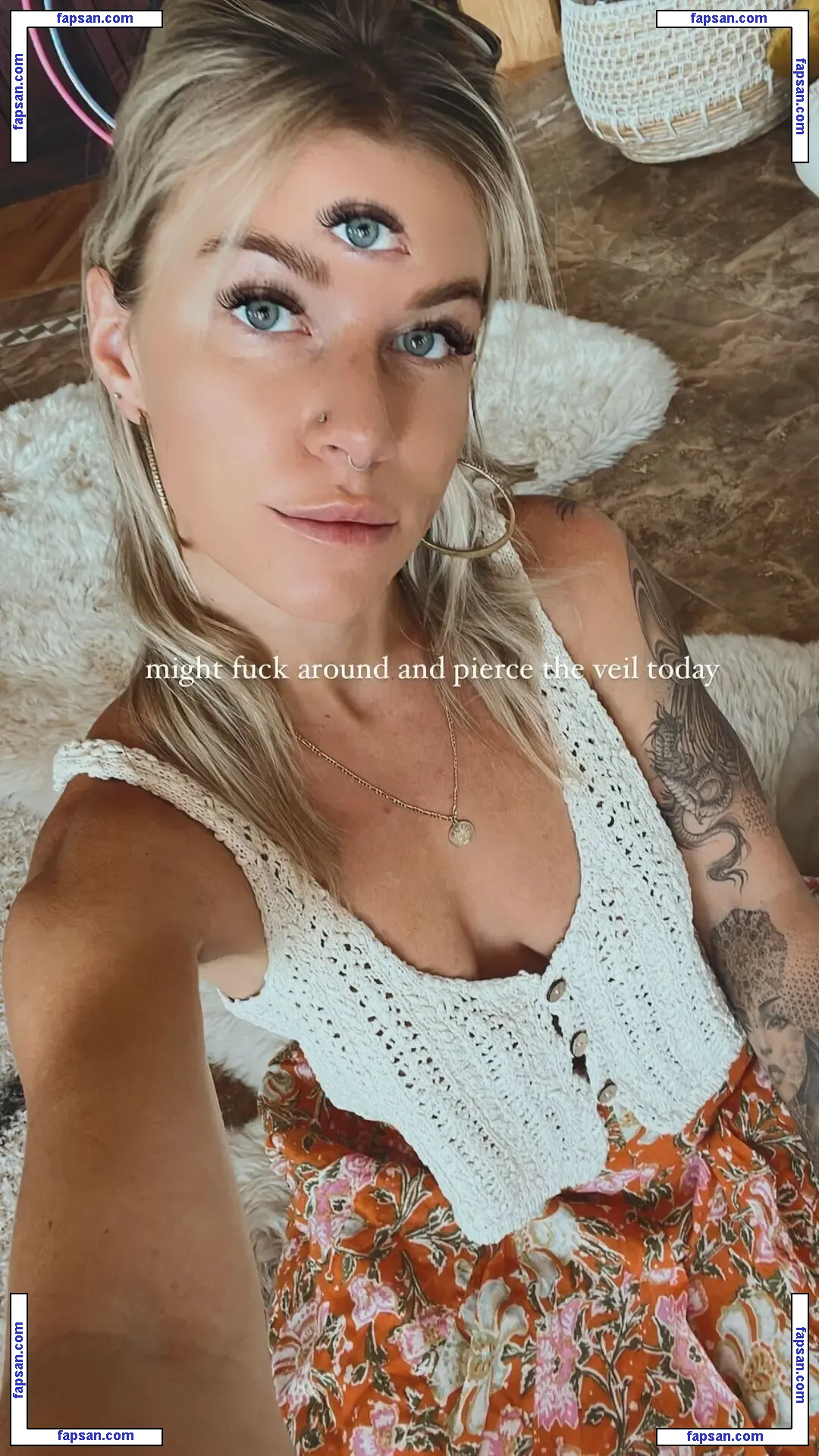 rachelbell nude photo #0002 from OnlyFans