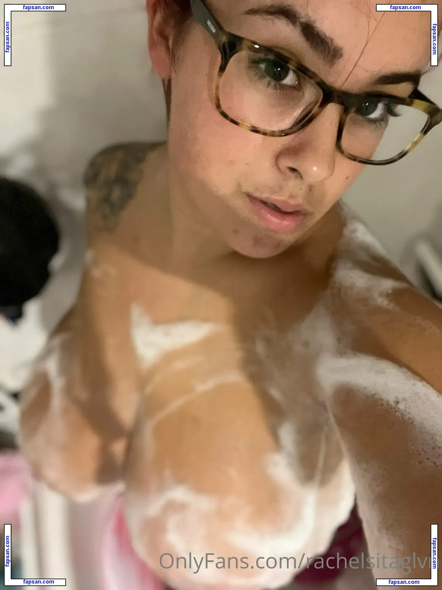 rachelsitaglvn nude photo #0012 from OnlyFans