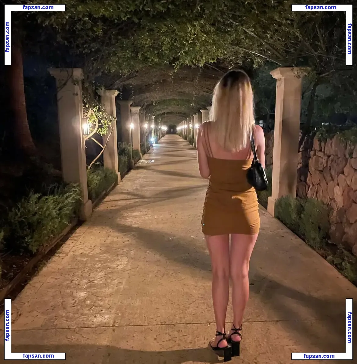 Radhica Isac nude photo #0001 from OnlyFans
