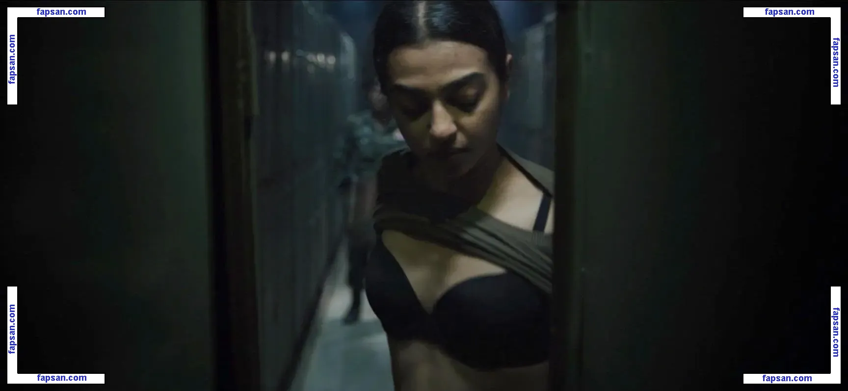 Radhika Apte голая фото #0002 с Онлифанс