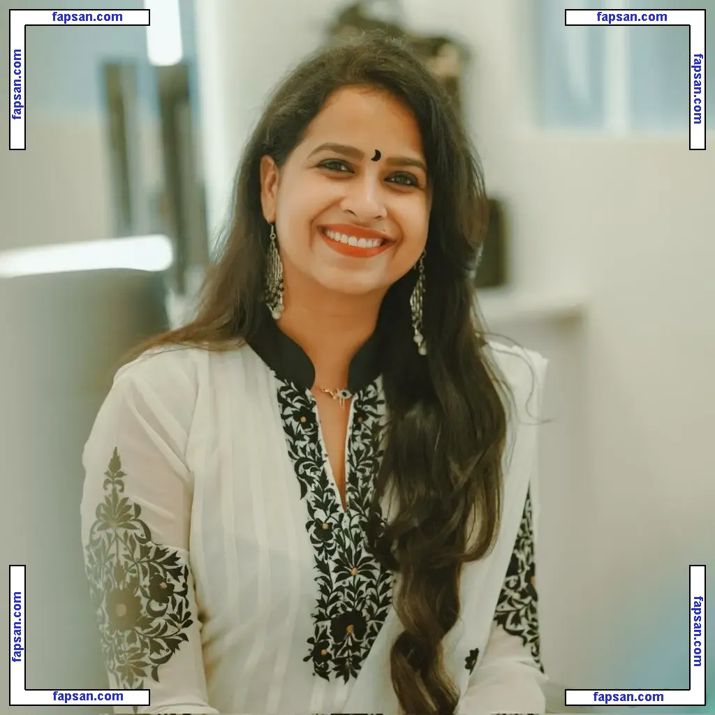 radhika_venugopal_sadhika nude photo #0006 from OnlyFans