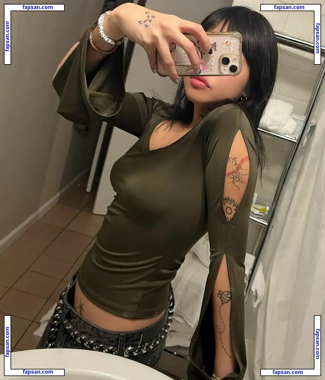 Radvxz nude photo #0011 from OnlyFans