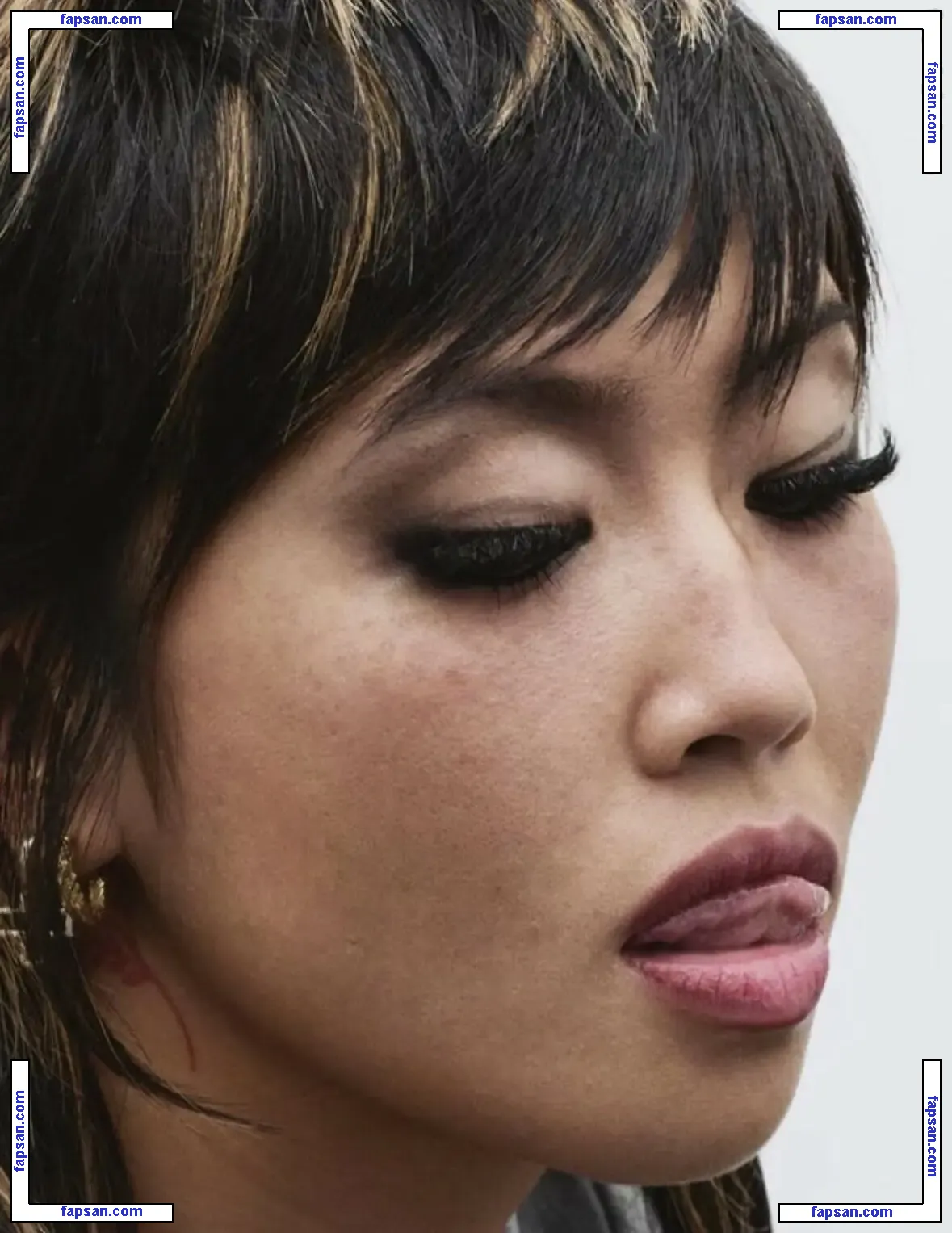 Radvxz голая фото #0298 с Онлифанс