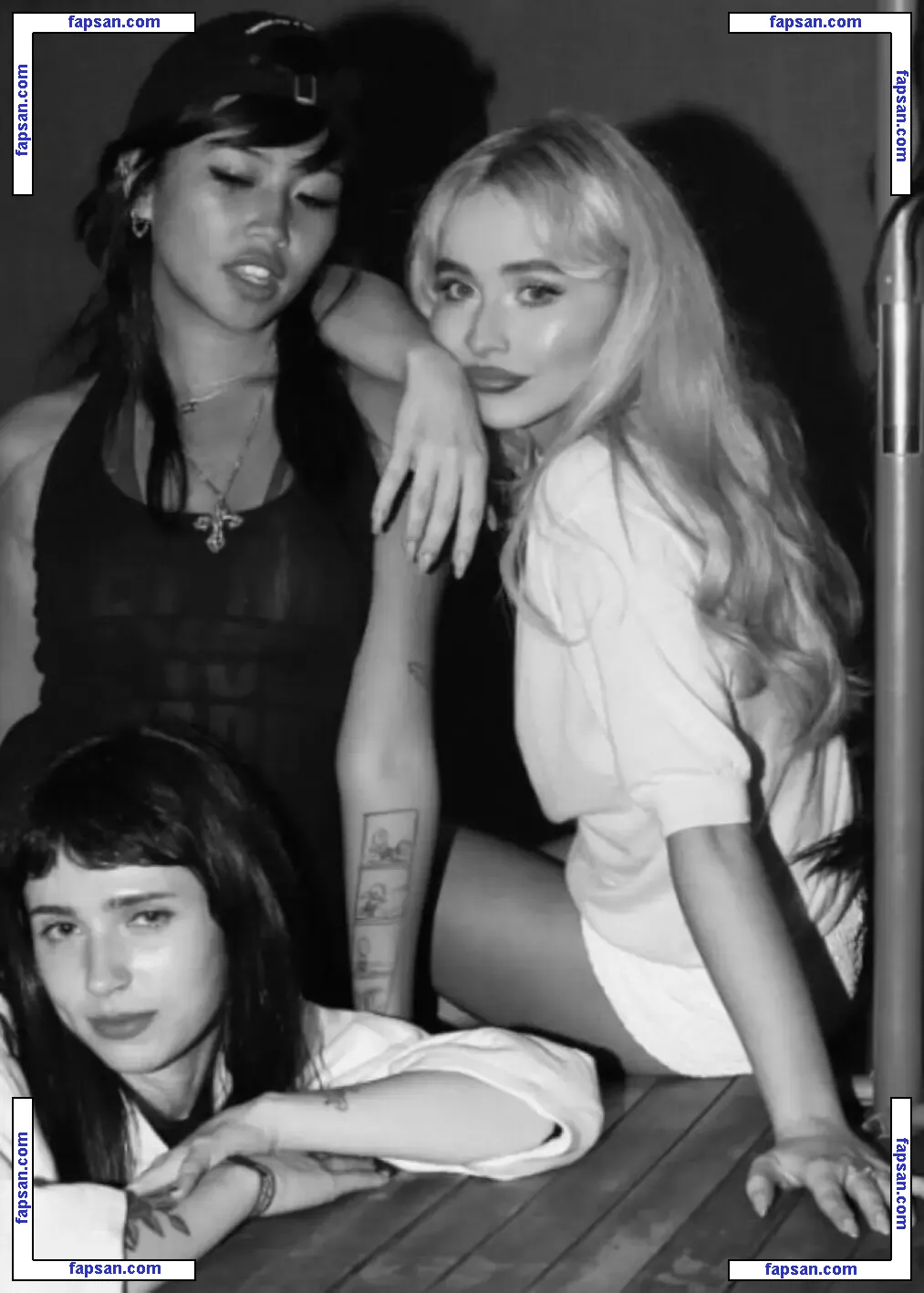 Radvxz голая фото #0301 с Онлифанс