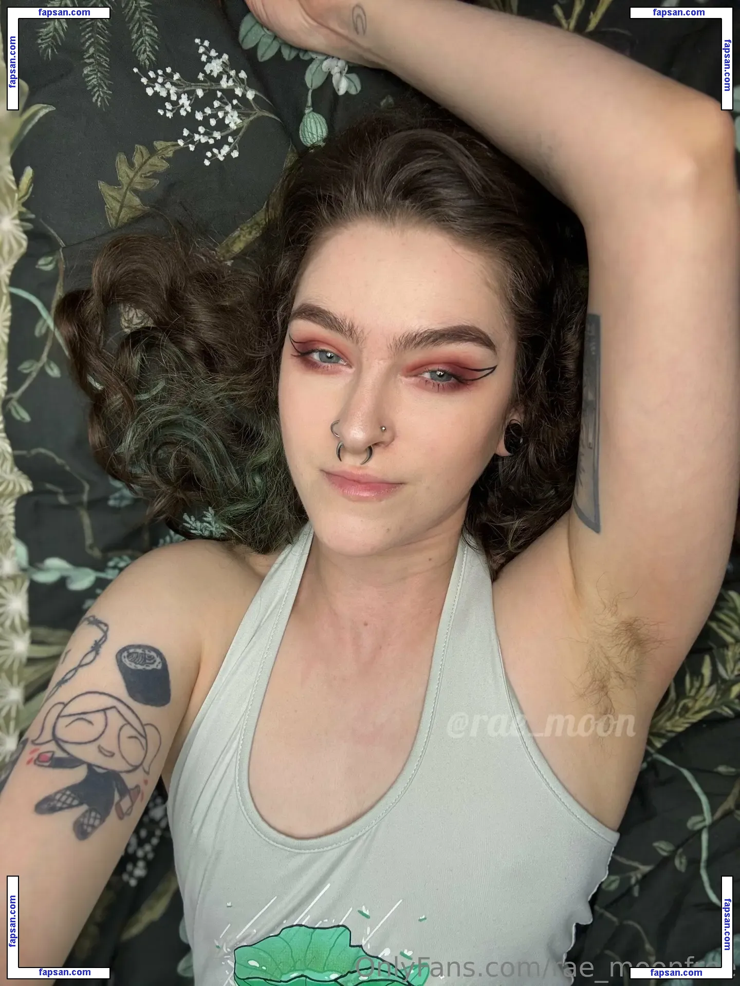 rae_moonfree nude photo #0011 from OnlyFans
