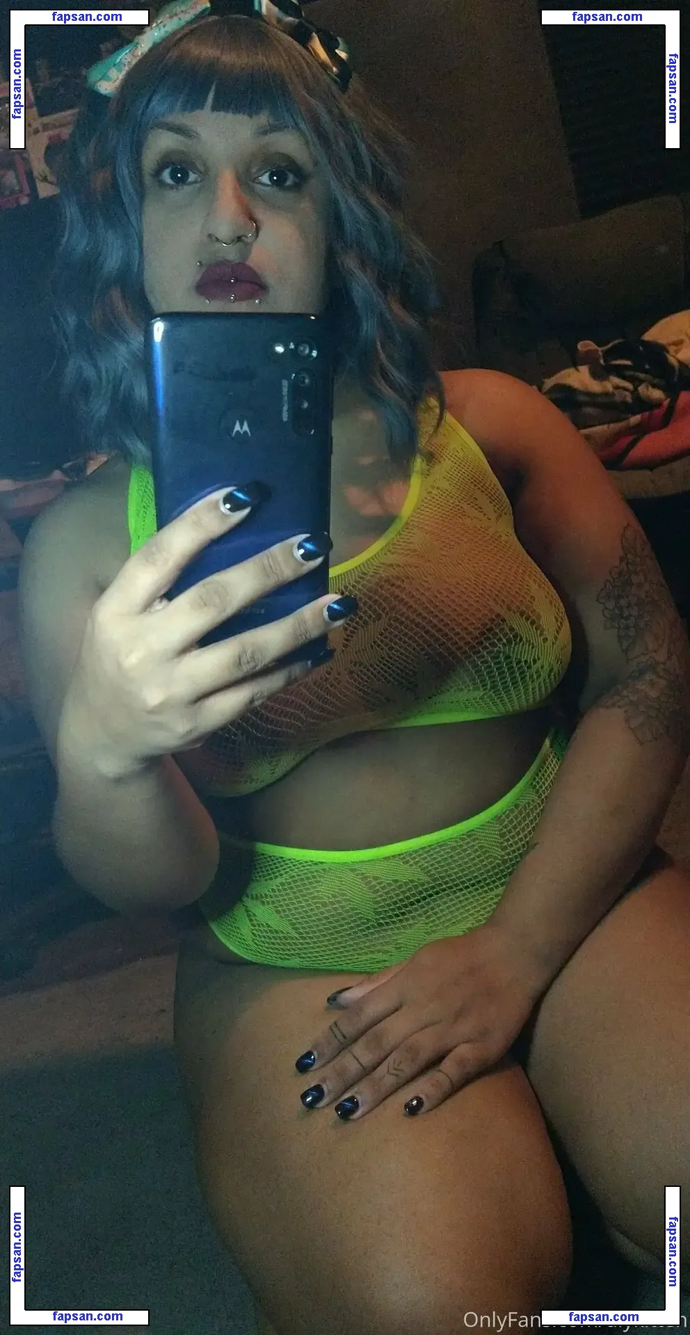 raeraejiggles nude photo #0020 from OnlyFans