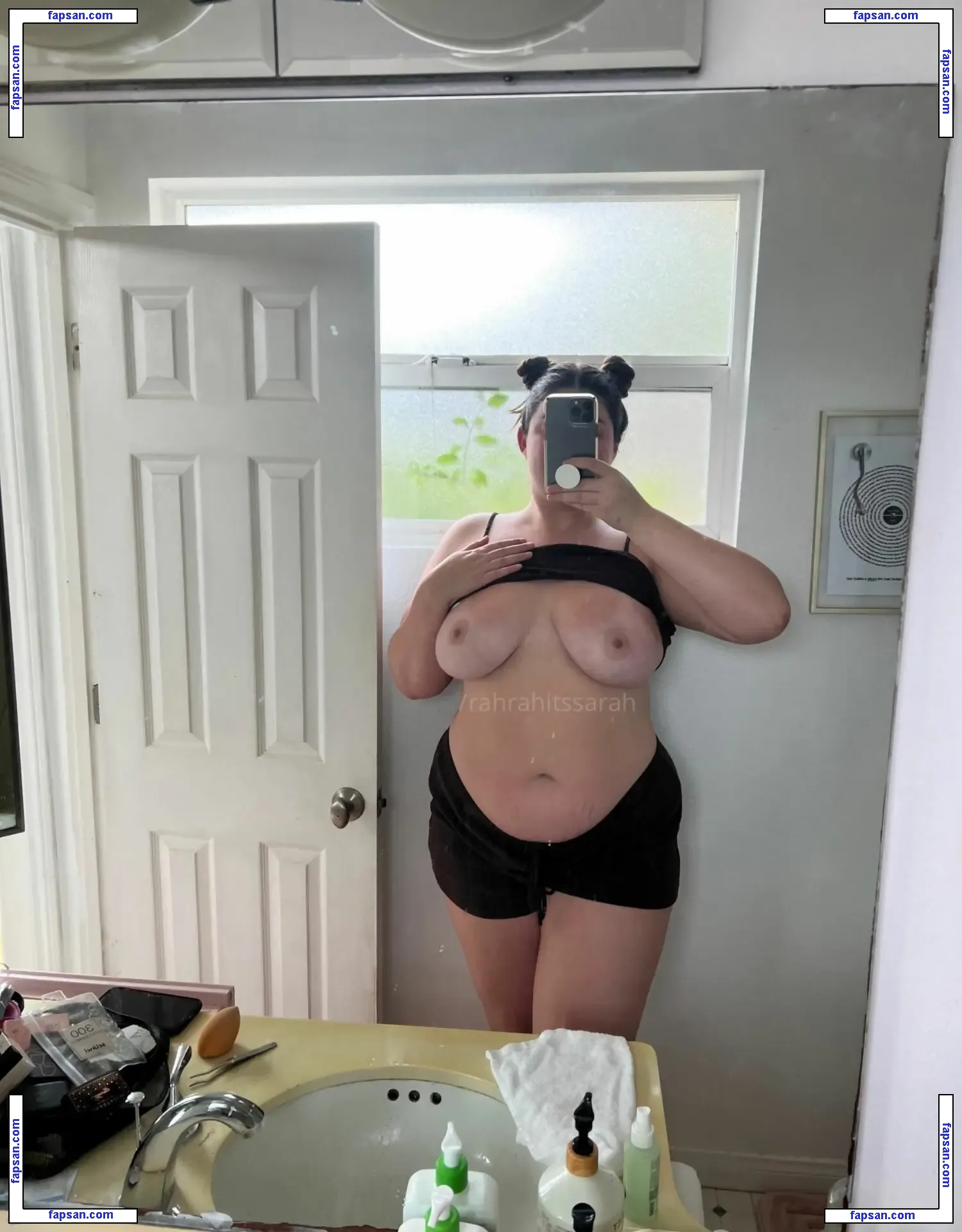 rahrahitssarah nude photo #0084 from OnlyFans