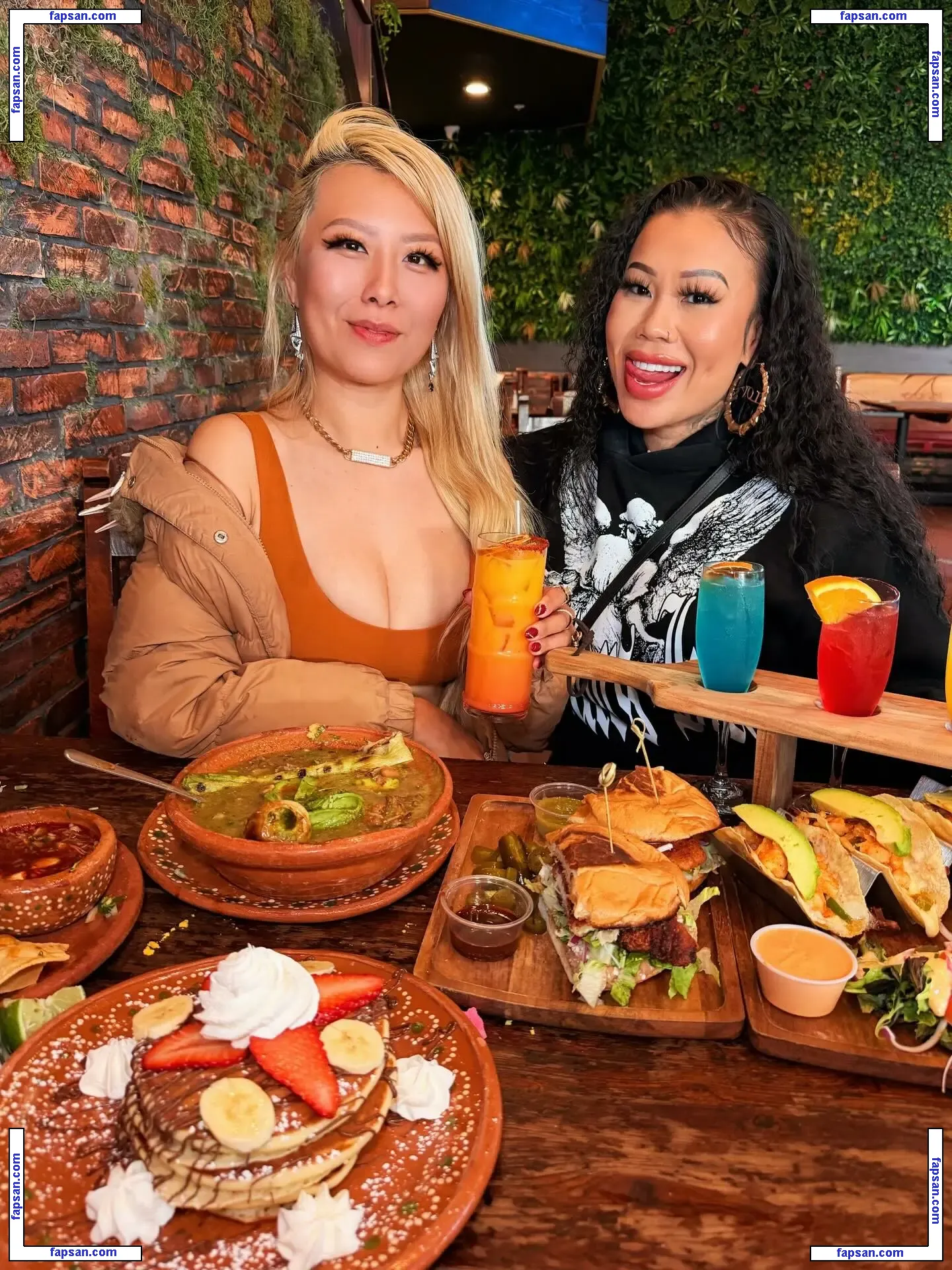 Raina Huang голая фото #0072 с Онлифанс